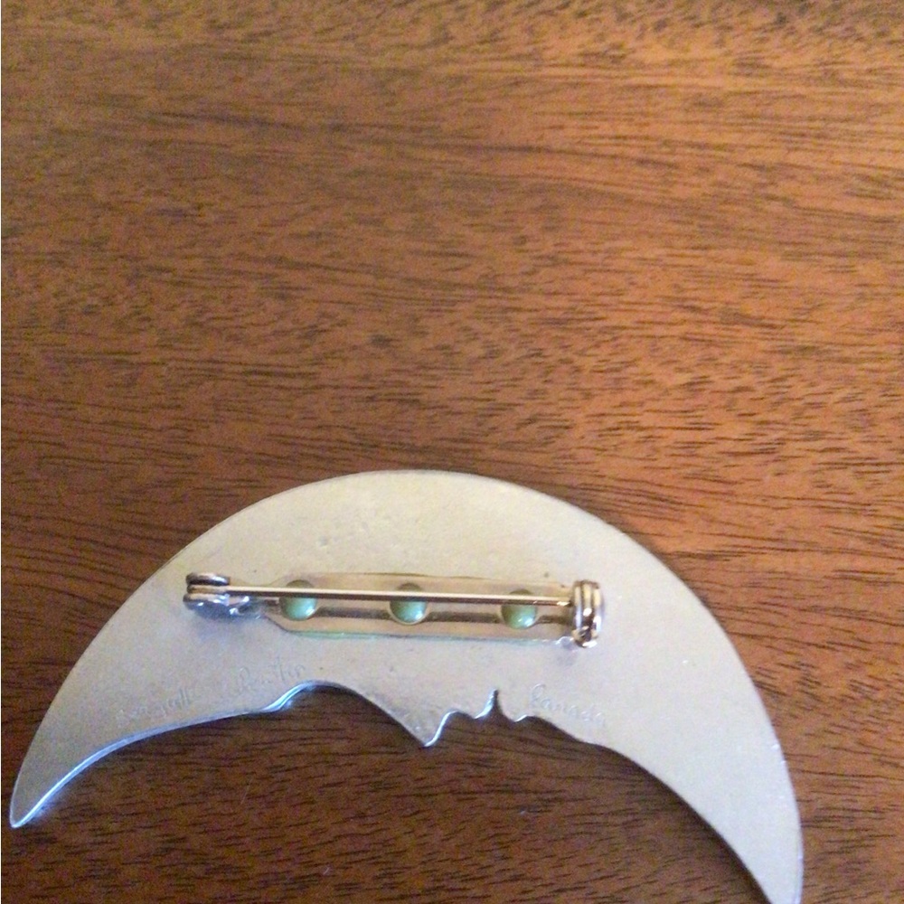 Moon Face Brooch - Picture 2 of 3